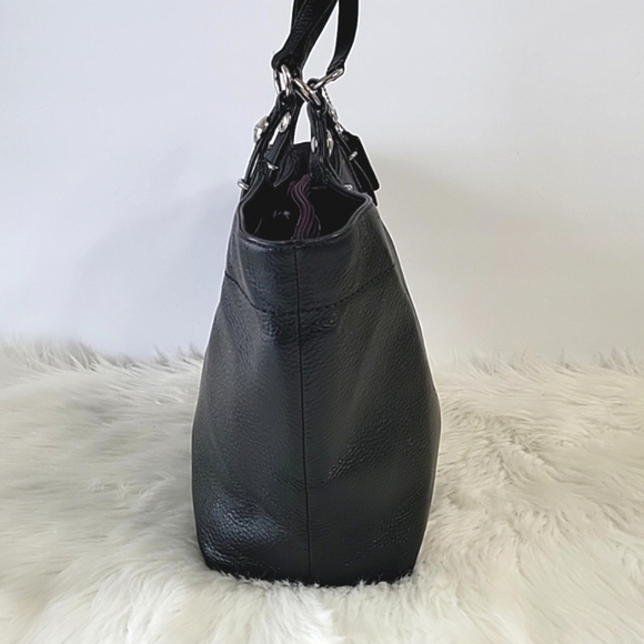 *SOLD* Coach Curly pebbled leather in  black women's tote/ shoulder bag - Picture 6 of 14